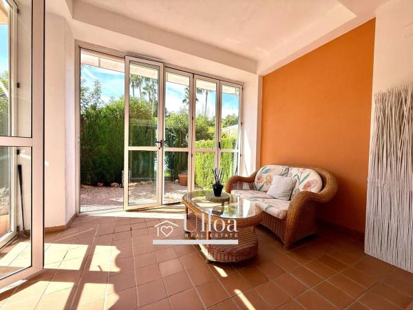 Chalet adosado en venta en Avenida Pintor Pérez Gil , Alicante / Alacant thumbnail 2