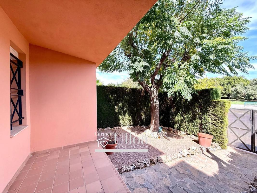 Sale of townhouse in  Avenida Pintor Pérez Gil , Alicante photo 4