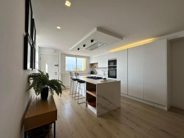 Terraced house for sale at Camino del Faro , Alicante thumbnail 1