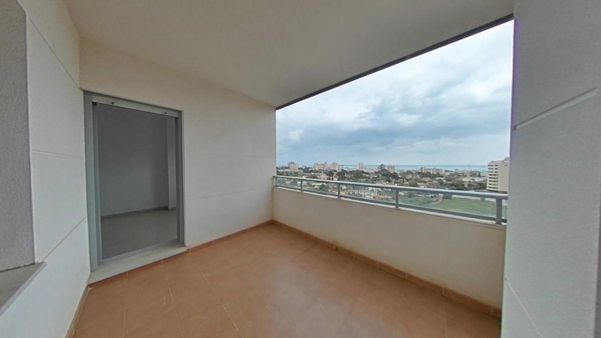 Продажа квартиры на Avenida de les Nacions, 40, Аликанте / Алакант
photo 1