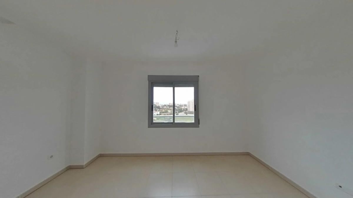 Продажа квартиры на Avenida de les Nacions, 40, Аликанте / Алакант
photo 2
