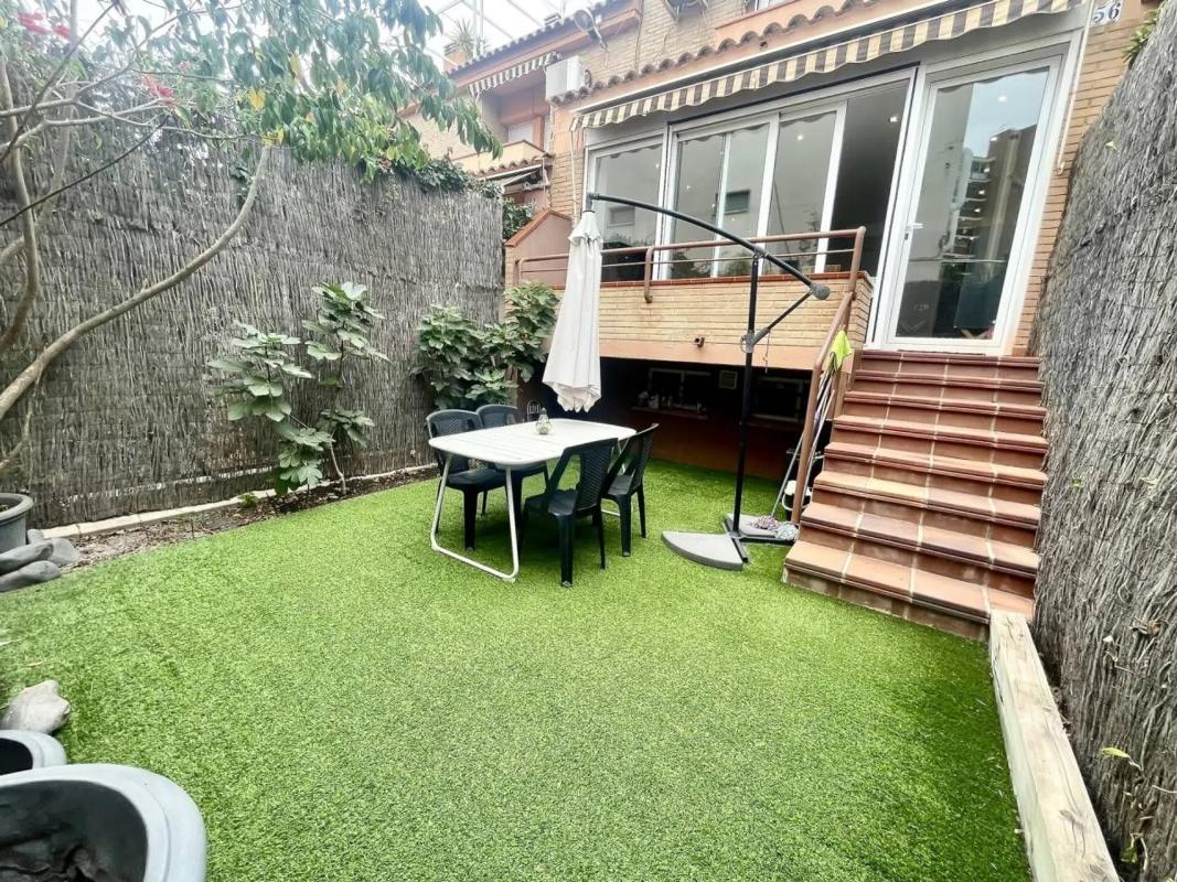 Продажа таунхауса в  Barrio Cabo de las Huertas , Аликанте / Алакант photo 3