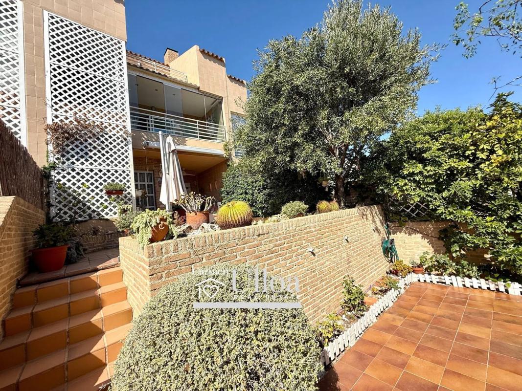 Sale of independent chalet in Camino del Faro, Alicante
photo 1