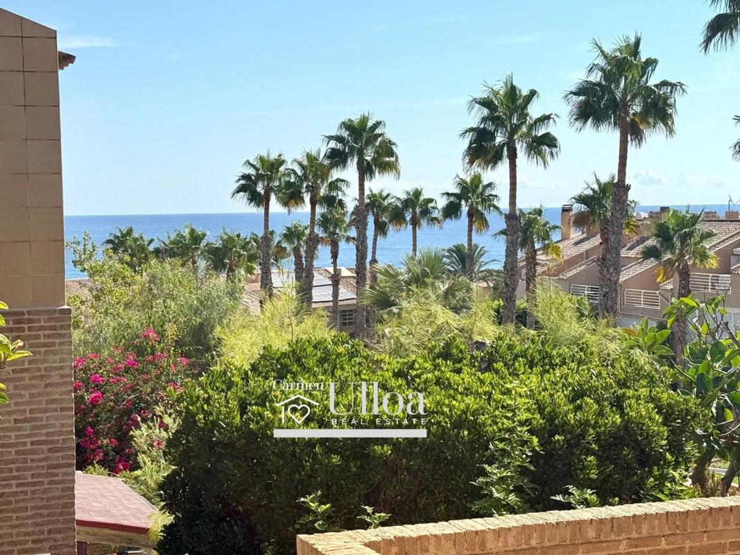 Sale of independent chalet in Camino del Faro, Alicante
photo 4
