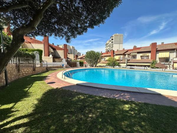 Terraced house for sale at Calle del Curricán, 13 , Alicante thumbnail 2