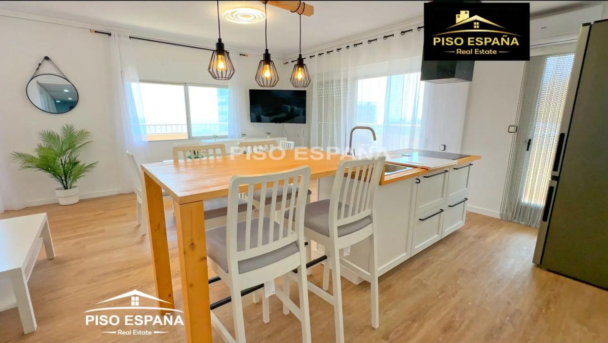 Sale of apartment in Avenida de la Costa Blanca, Alicante
 photo 4