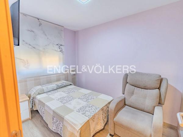 Chalet pareado en calle Enric Valor, 12 photo 2