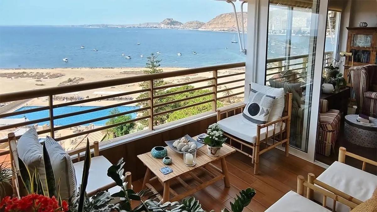 Sale of apartment in Avenida de la Costa Blanca, Alicante
photo 1