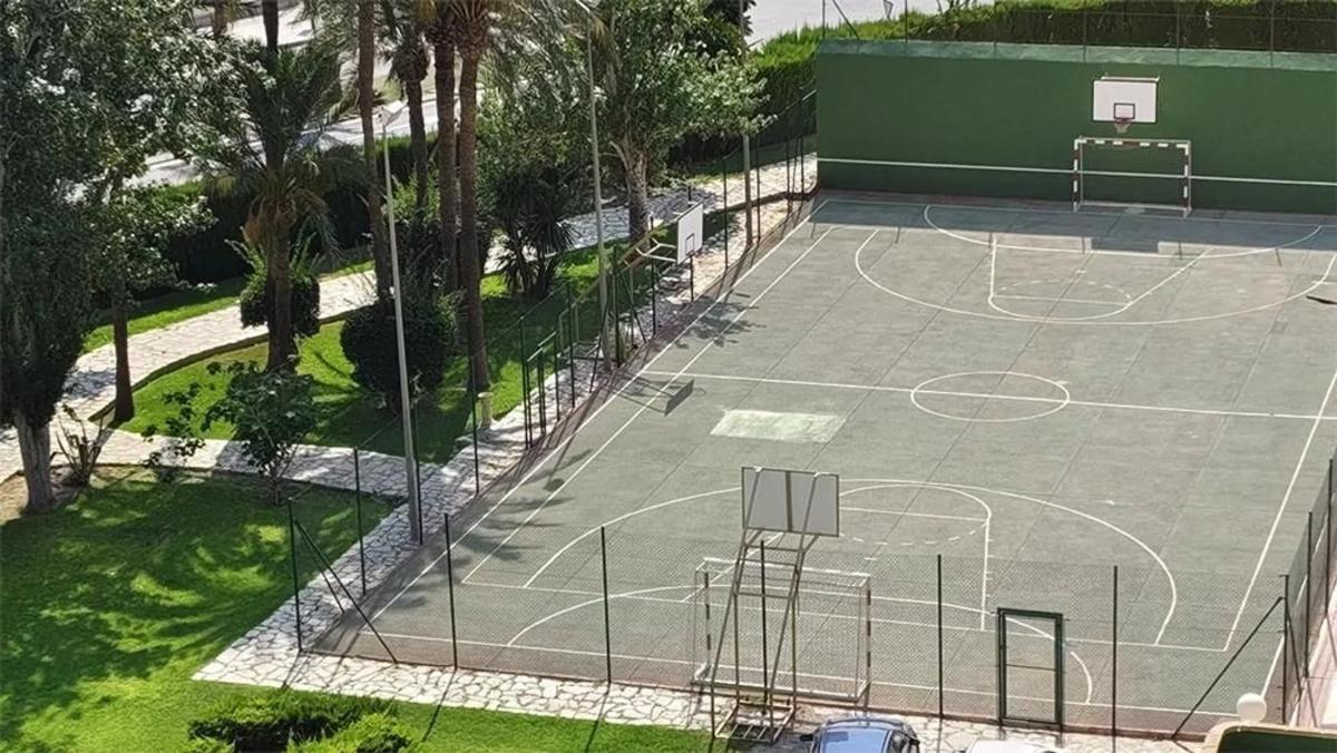 Sale of apartment in Avenida de la Costa Blanca, Alicante
photo 4