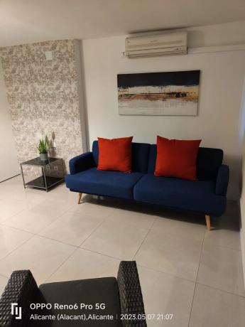 Piso en venta en Av. Villajoyosa, 97, Alicante / Alacant
thumbnail 1