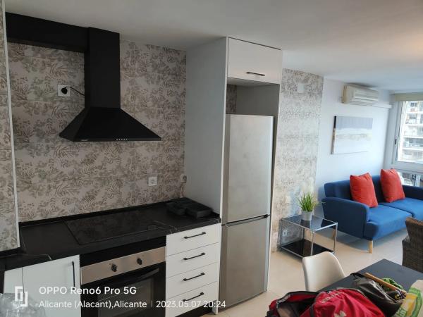 Piso en venta en Av. Villajoyosa, 97, Alicante / Alacant
thumbnail 2