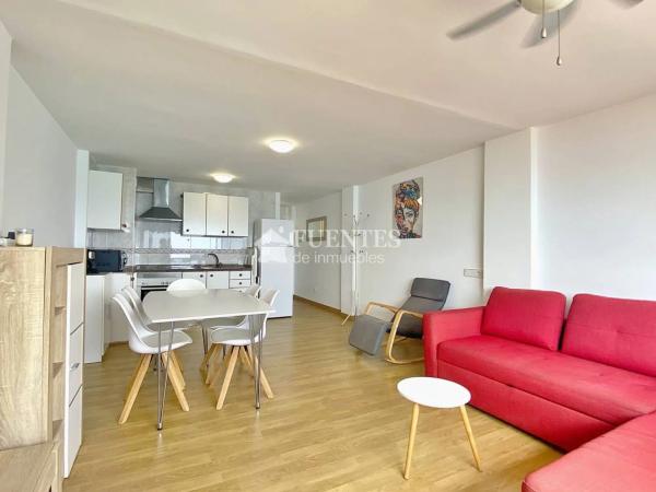 Piso en venta en Avenida de Villajoyosa, Alicante / Alacant
photo 1