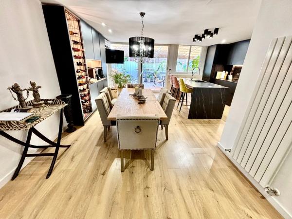 Terraced house for sale at Calle del Olimpo , Alicante thumbnail 1