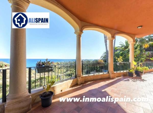 Independent chalet for sale in Barrio Cabo de las Huertas, Alicante
photo 1