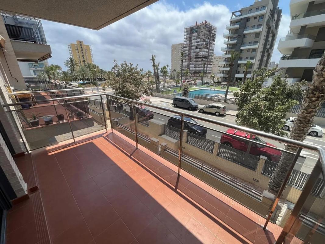 Sale of apartment in Avenida de la Costa Blanca, Alicante
 photo 2