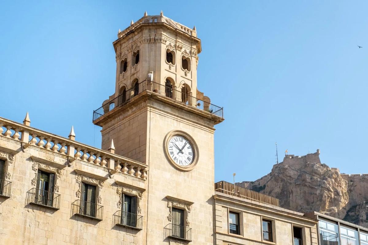 Venta de piso en Calle de la Virgen del Socorro, Alicante / Alacant
photo 5