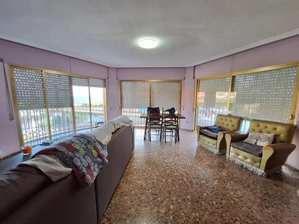 Independent chalet for sale in Barrio Plà del Bon Repòs-La Goteta, Alicante
photo 1