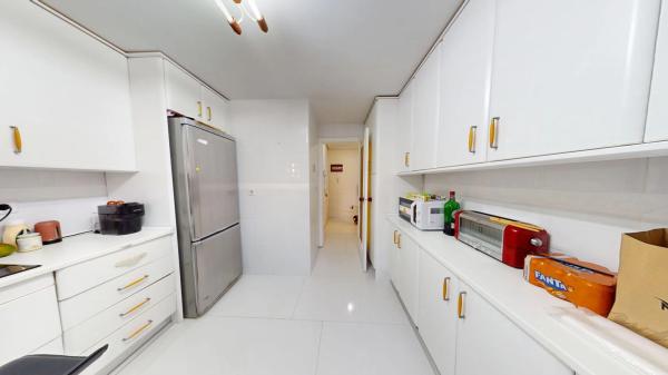 Квартира на продажу на  Avenida Doctor Rico, Аликанте / Алакант photo 4