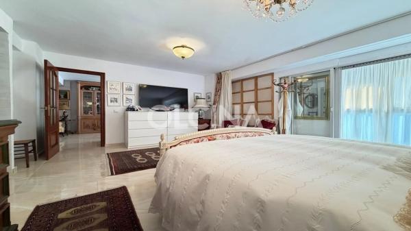 Квартира на продажу на  Barrio Santo Domingo, Аликанте / Алакант photo 3