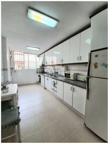 Terraced house for sale at Calle Padre Recaredo de Los Rios, 40 , Alicante thumbnail 2