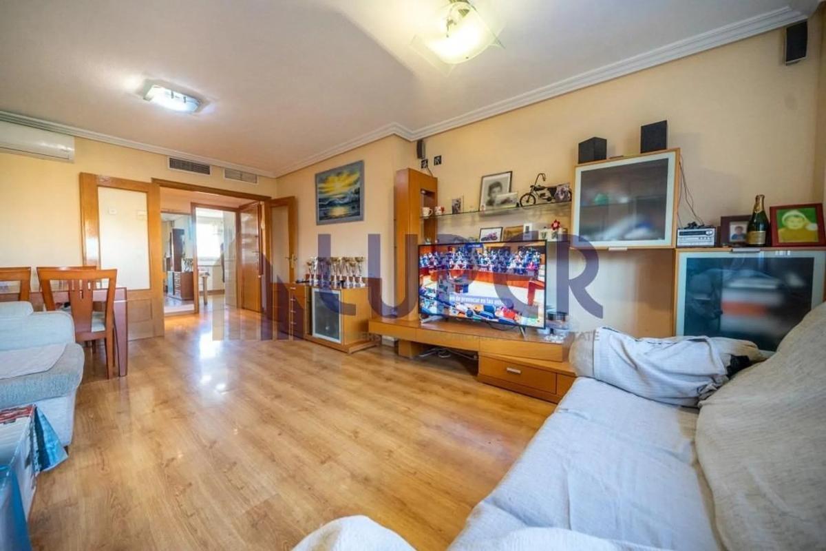 Venta de piso en Barrio Paus, Alicante / Alacant
photo 3