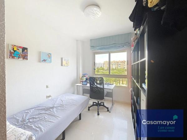 Квартира на продажу на  Calle Matrona Maria de Gracia Cases Penades, Аликанте / Алакант photo 2