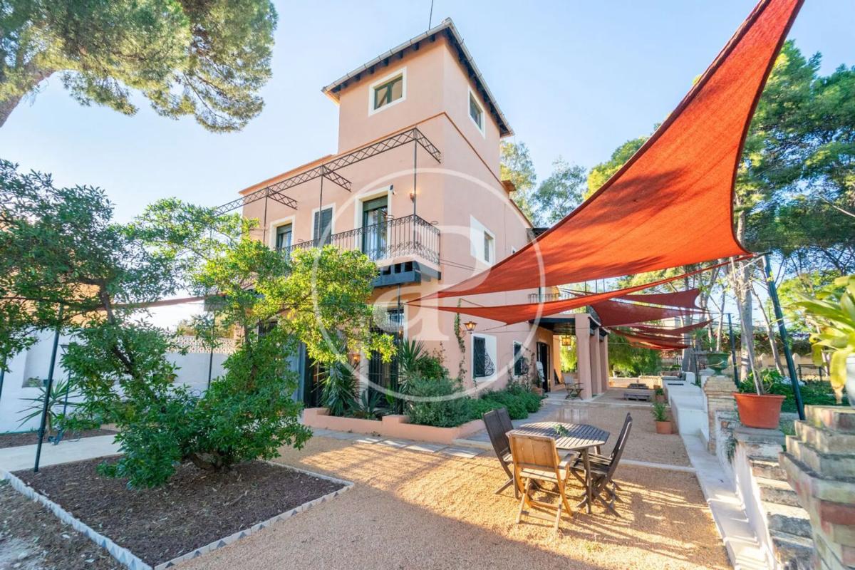 Venta de chalet independiente en Barrio Villafranqueza, Alicante / Alacant
photo 1