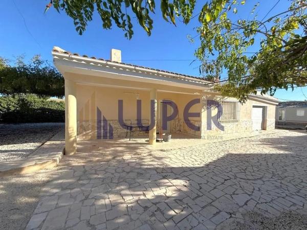 Independent chalet for sale in Barrio Valle del Sol - El Portel, Alicante
photo 1