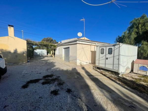 Independent chalet for sale in Calle Cala del Mojón, 10, Alicante
thumbnail 1