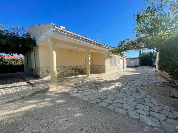 Independent chalet for sale in Calle Cala del Mojón, 10, Alicante
thumbnail 2