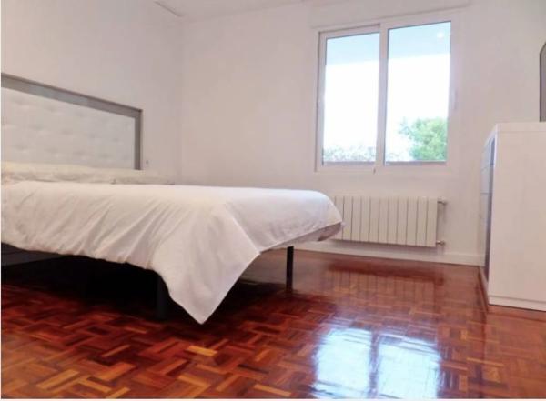 Chalet independiente en venta en Calle Hogar Provincial, Alicante / Alacant
thumbnail 2