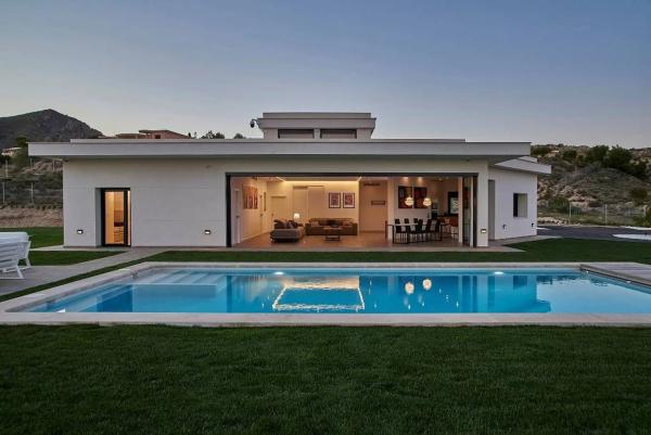 Chalet independiente en venta en Calle Rosinets, 6, Alicante / Alacant
 photo 3