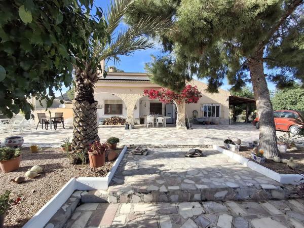 Independent chalet for sale in Barrio Valle del Sol - El Portel, Alicante
 photo 1