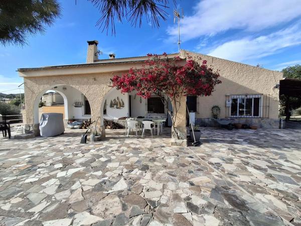 Independent chalet for sale in Barrio Valle del Sol - El Portel, Alicante
 photo 2