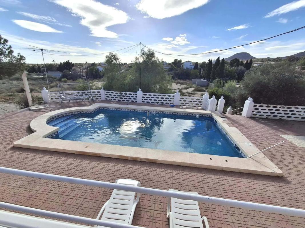 Sprzedaż niezależnego domku jednorodzinnego w  Barrio Valle del Sol - El Portel, Alicante / Alacant photo 3
