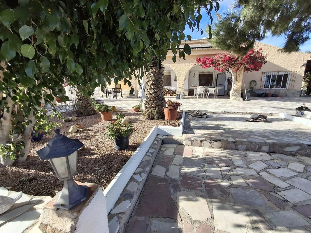Sprzedaż niezależnego domku jednorodzinnego w  Barrio Valle del Sol - El Portel, Alicante / Alacant photo 4