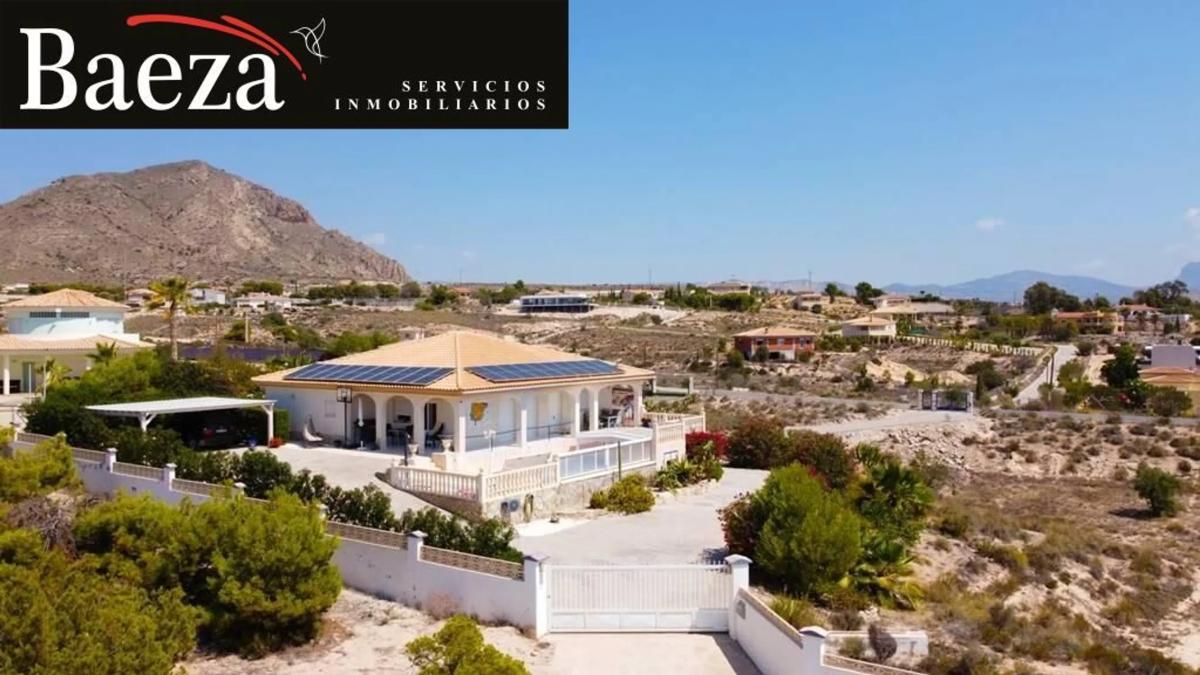 Sprzedaż niezależnego domku jednorodzinnego w Barrio Valle del Sol - El Portel, Alicante / Alacant photo 2