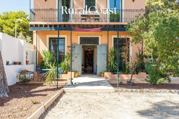 Independent chalet for sale in Calle Músic Carlos Cosmen, Alicante
 photo 2