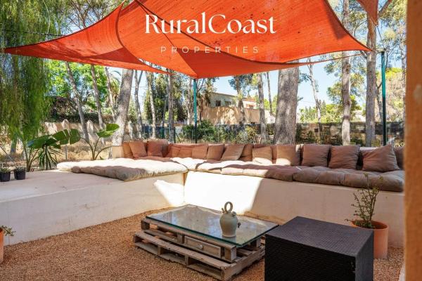 Independent chalet for sale in Calle Músic Carlos Cosmen, Alicante
 photo 4