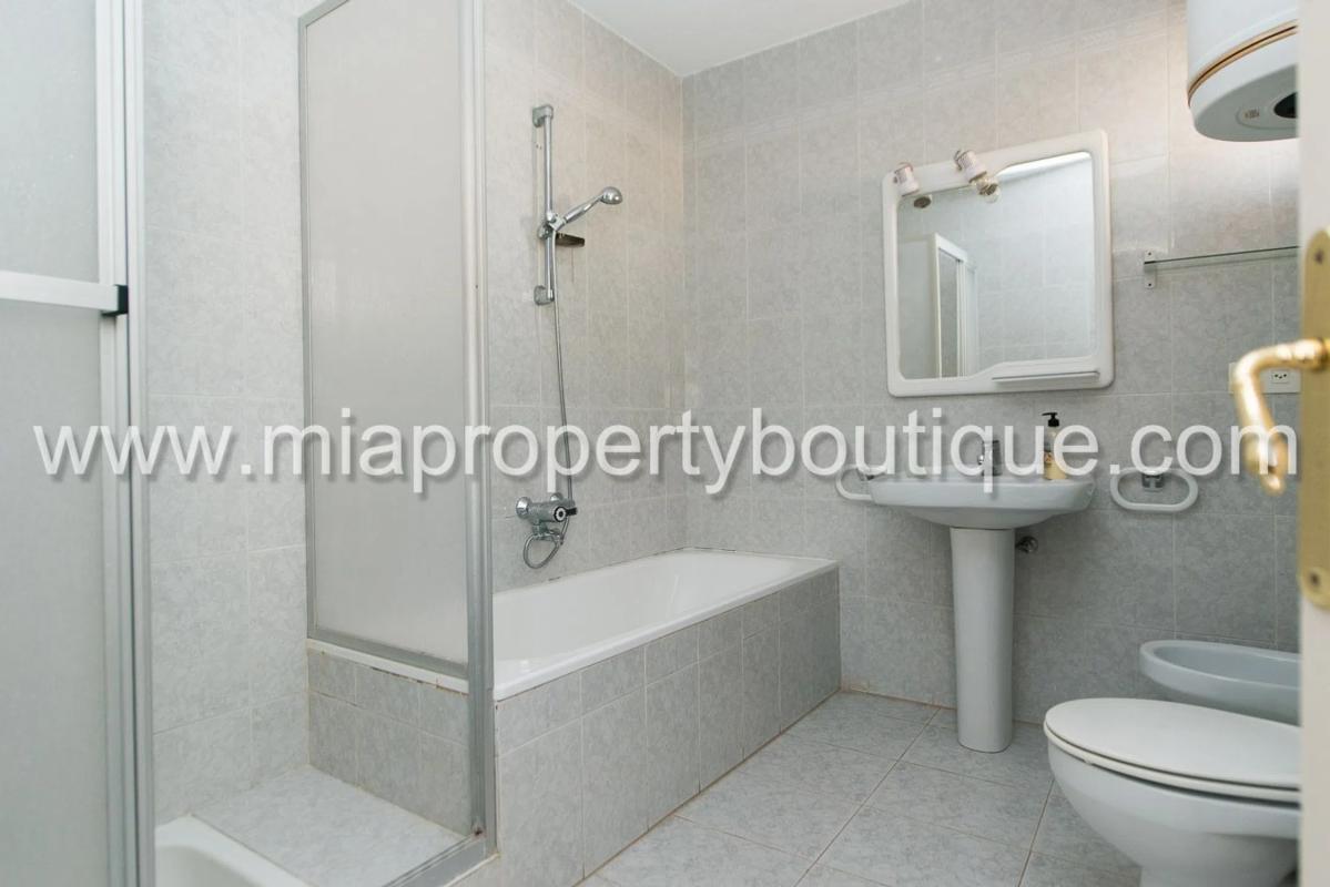 Sale of rural property in Barrio Villafranqueza , Alicante photo 4