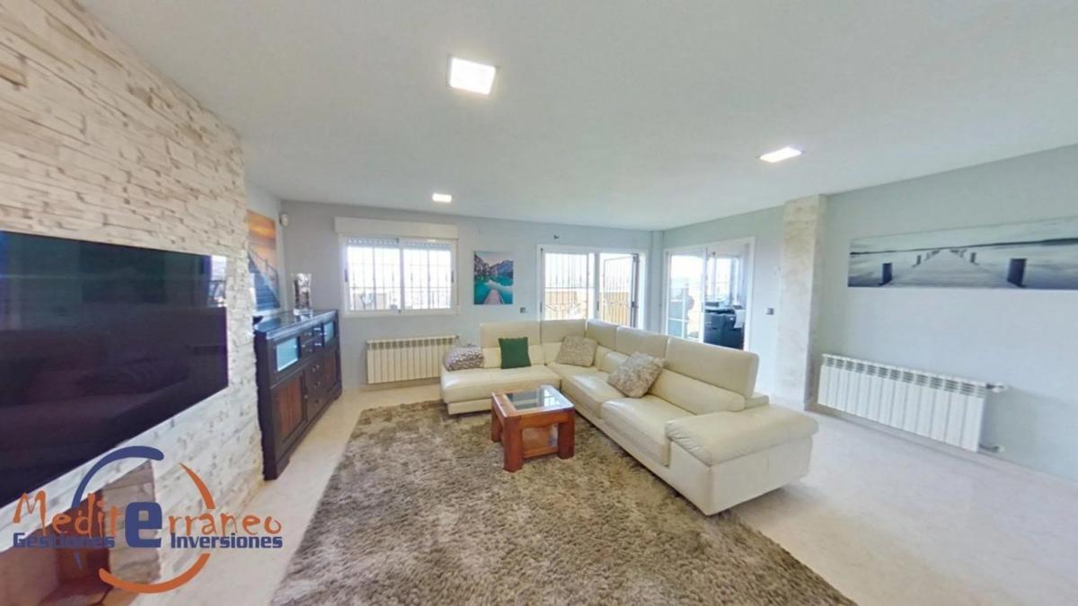 Sale of independent chalet in Calle Mayans i Siscar, 16, Alicante
 photo 3