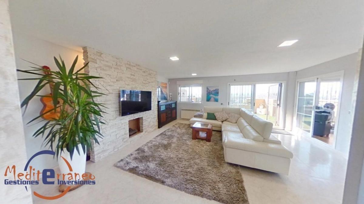 Sale of independent chalet in Calle Mayans i Siscar, 16, Alicante
 photo 4