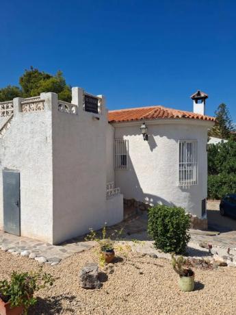Independent chalet for sale in Barrio Juan XXIII, Alicante
 photo 4