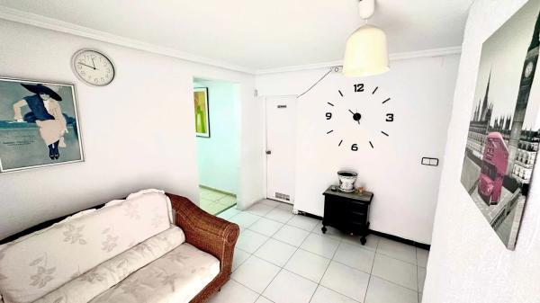 Piso en venta en Calle Abad Fernández Helguera, 20, Alicante / Alacant
thumbnail 1