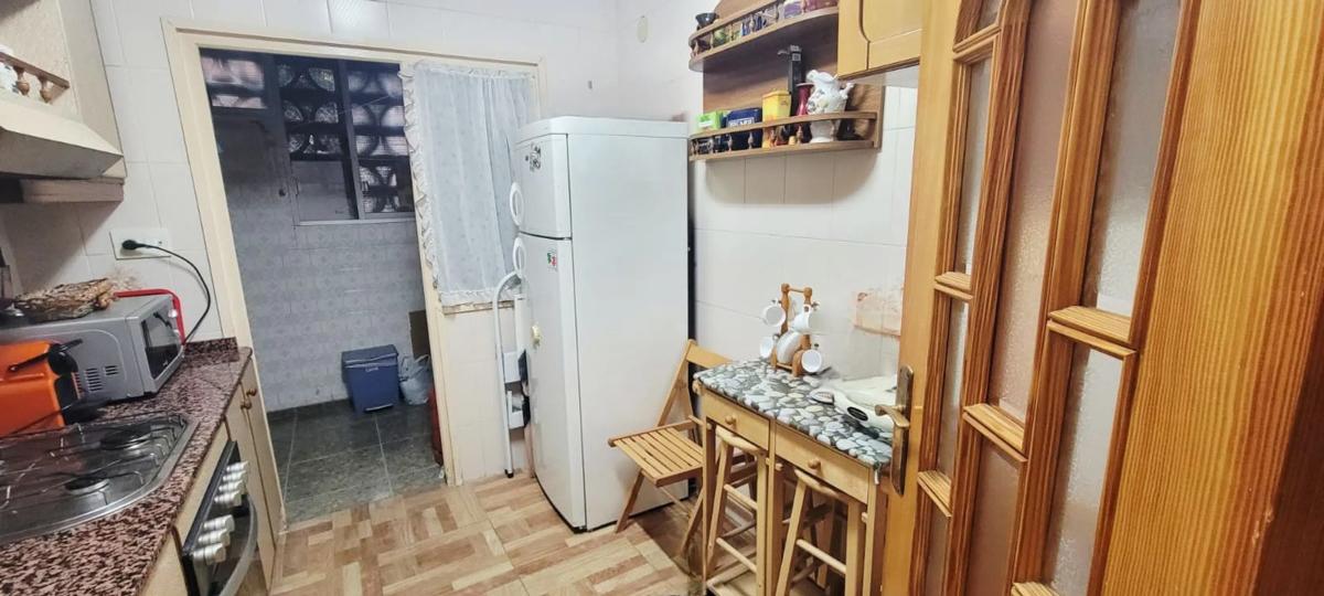 Sale of apartment in Calle Doctor Claramunt, Alicante
 photo 2