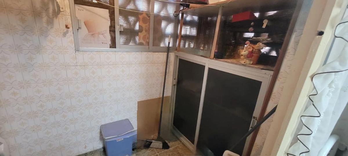 Sale of apartment in Calle Doctor Claramunt, Alicante
 photo 4