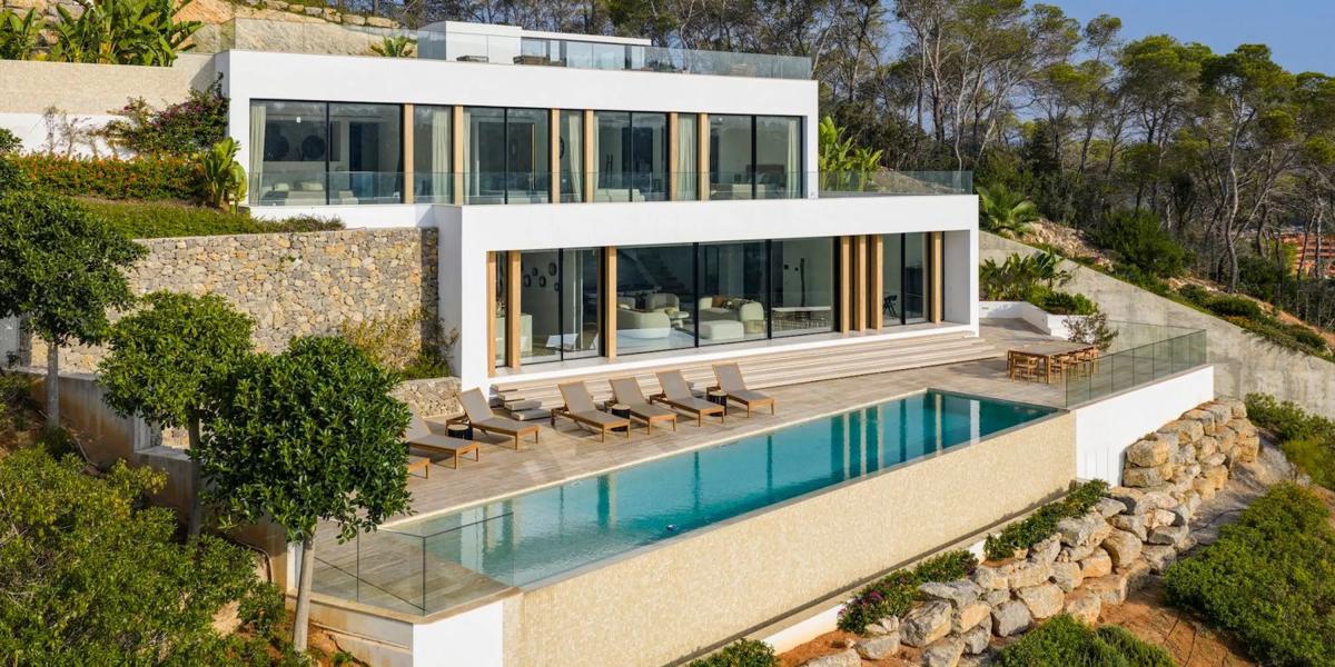 Obra nueva Villa Roca Lisa en Santa Eulalia del Río (Revista) photo 3
