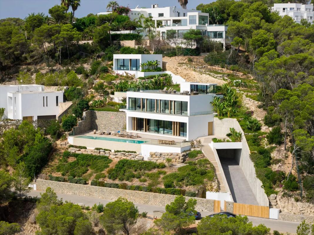 Obra nueva Villa Roca Lisa en Santa Eulalia del Río (Revista) photo 4