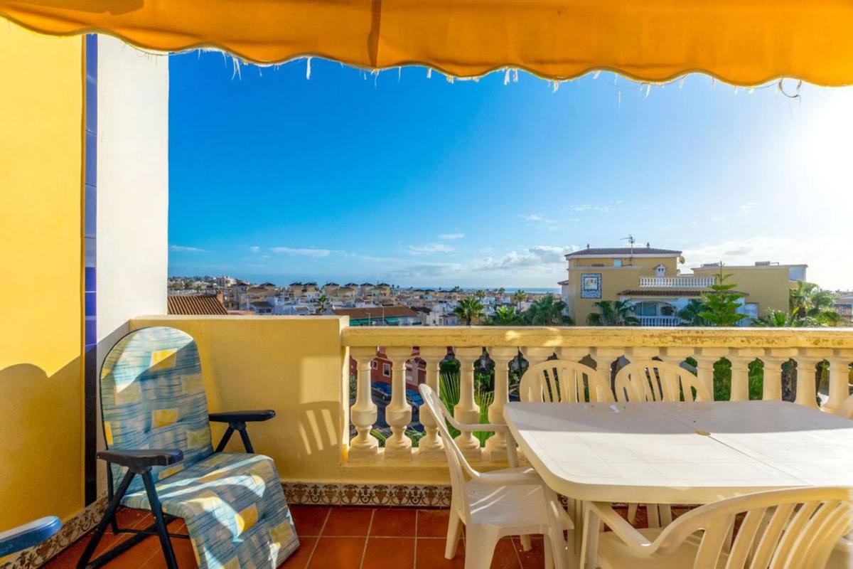 Venta de piso en Barrio El Molino, Torrevieja
photo 3