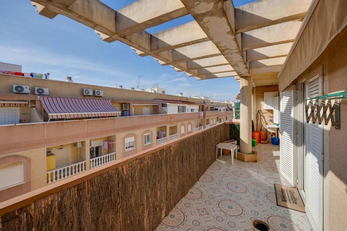 Venta de ático en Barrio Parque de las Naciones, Torrevieja photo 2